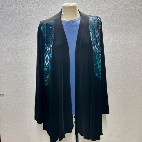 Women’s “N Touch XL Open Front Black/Blue Top - Picture 2 of 12